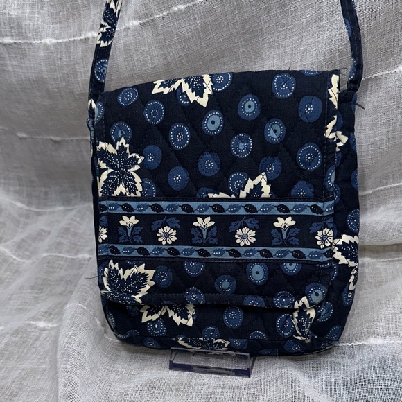 Vera Bradley Blue Coin Maple Leaf Pattern Sling Crossbody Swing Bag EUC VINTAGE - Picture 1 of 14
